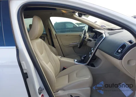 2015 Volvo Xc60 T5 Platinum from USA, damaged, VIN YV440MDM3F2743459